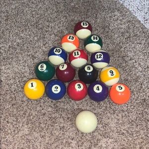 Pool balls